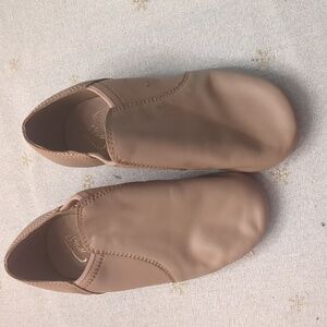 Jazz dance shoes